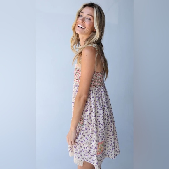 Natural Life Tricia Embroidered Cotton Mini Dress Meadow Patches L NWT - Picture 3 of 6